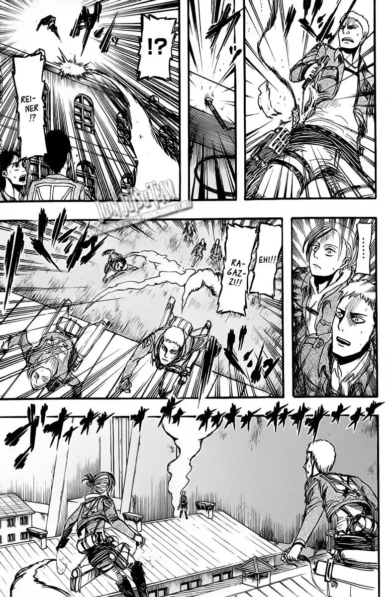 Shingeki no Kyojin Capitolo 11 page 12